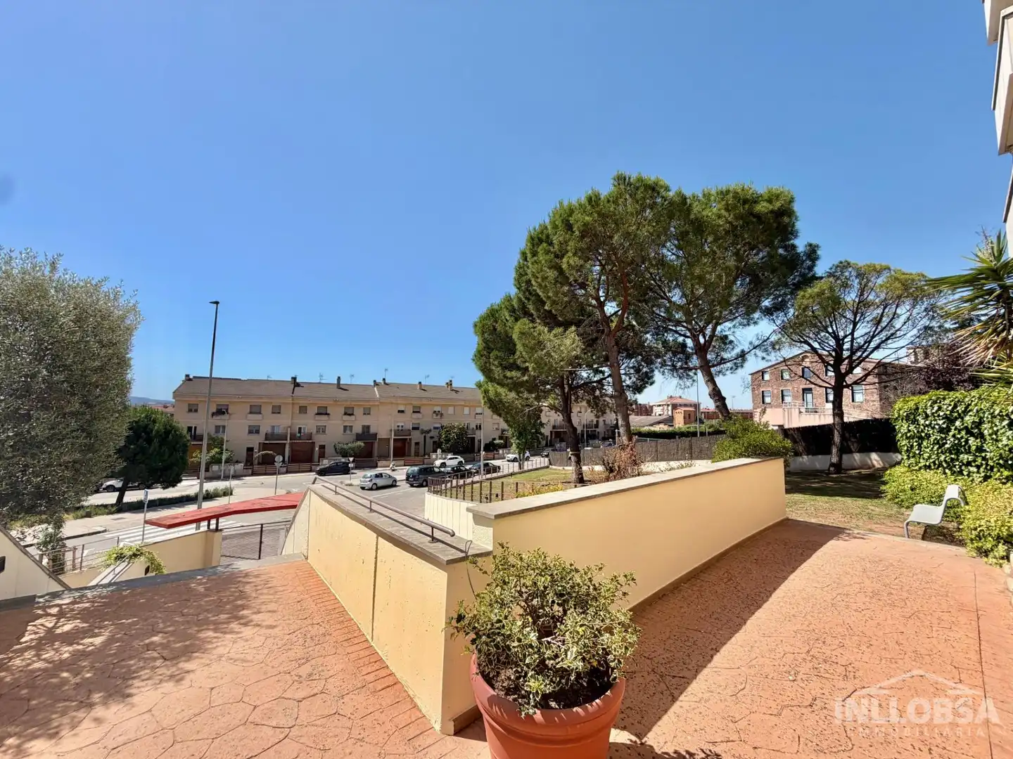 Exterior view of Attic for rent in Manresa  with Air Conditioner, Heating and Terrace