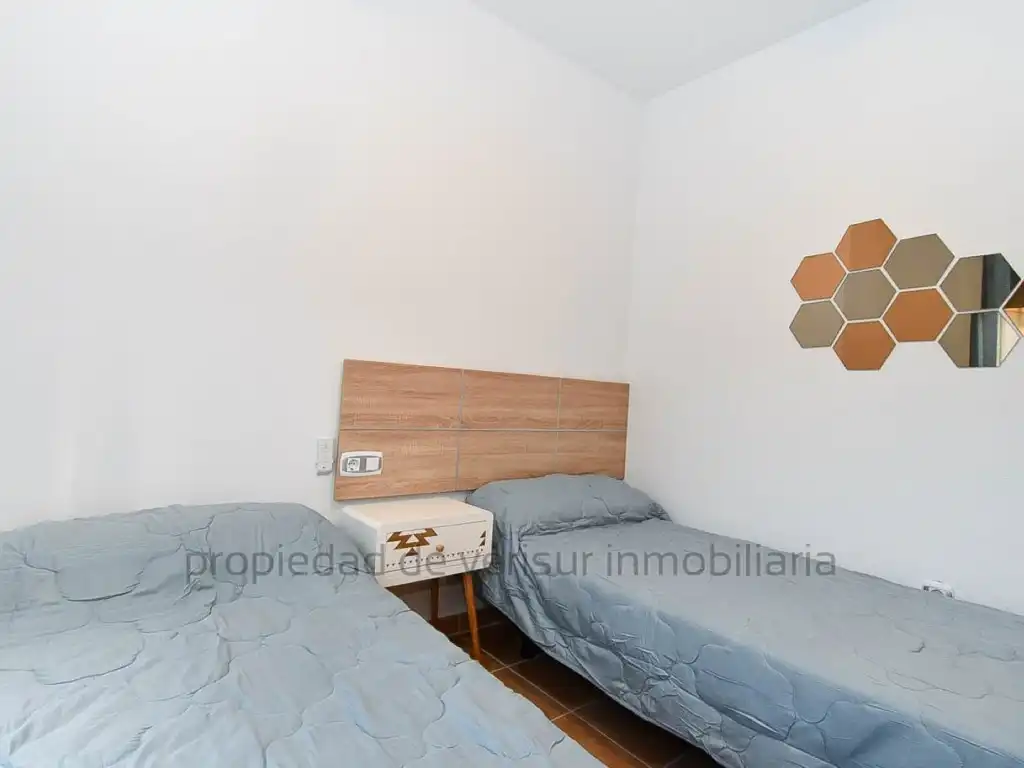 Habitación de Apartamento de alquiler en Águilas con Jardín privado, Terraza y Piscina