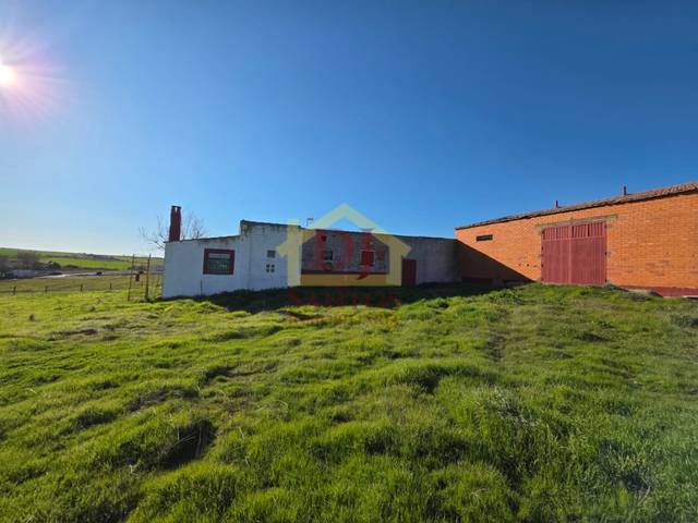 Casa-chalet en Venta en Mozárbez
