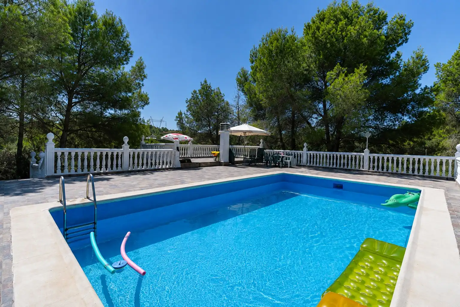 Piscina de Casa o xalet en venda en Alberic amb Jardí privat, Terrassa i Traster