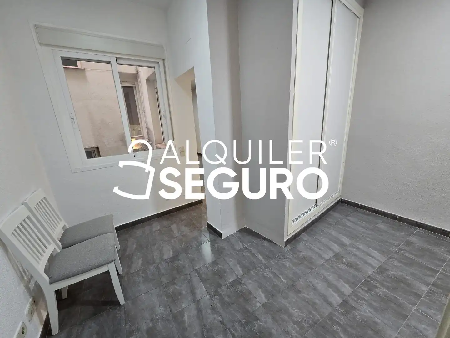 Flat to rent in de Moratín, imagen 2