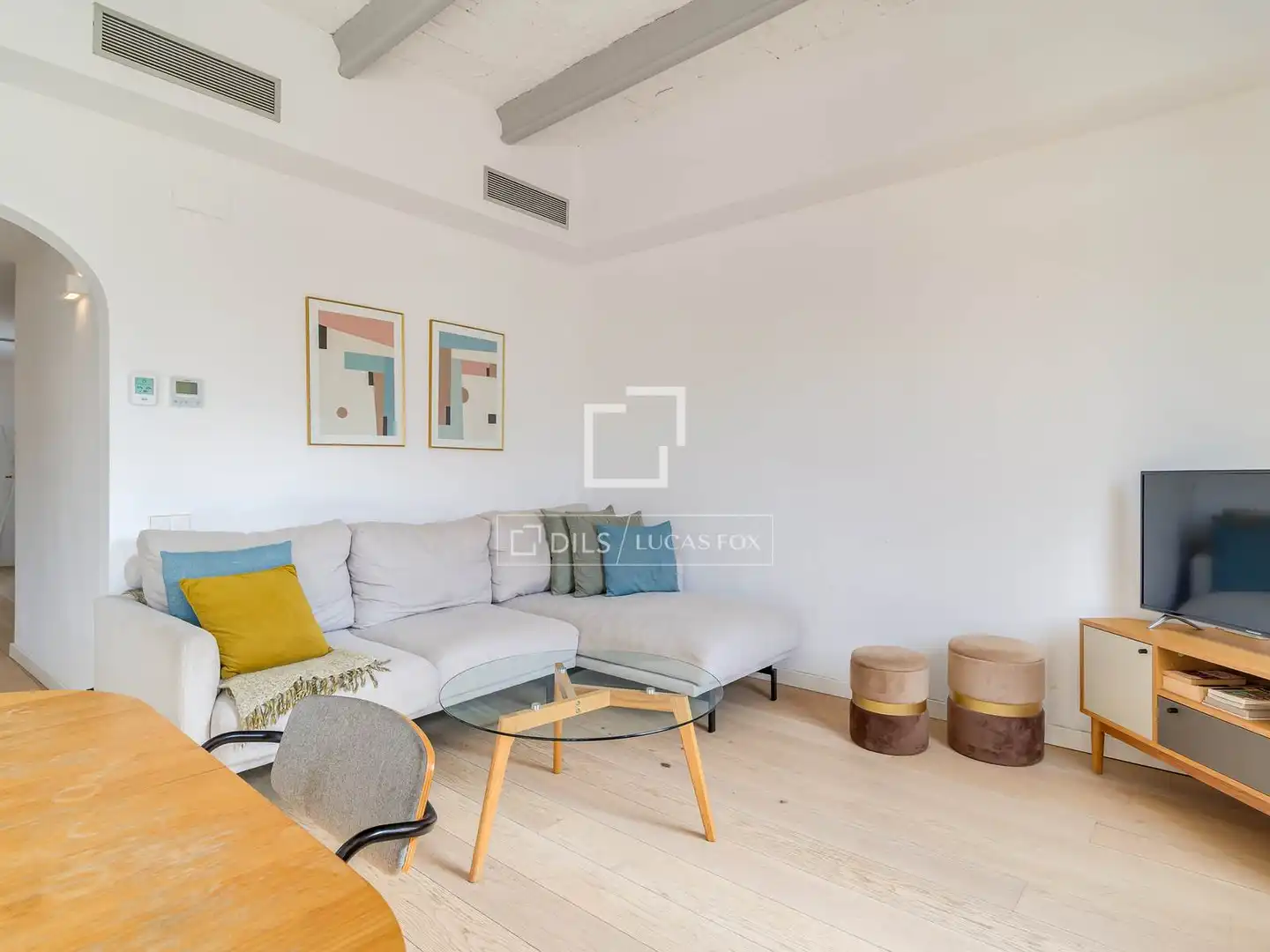 Wohnzimmer von Dachboden zum Verkauf in Barcelona mit Klimaanlage, Heizung und Terrasse