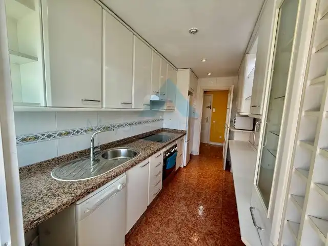 Cuina de Pis en venda en Madrid amb Aire condicionat, Calefacció i Parquet