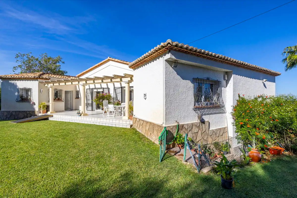 Chalet con piscina en venta en El Montgó, imagen 8