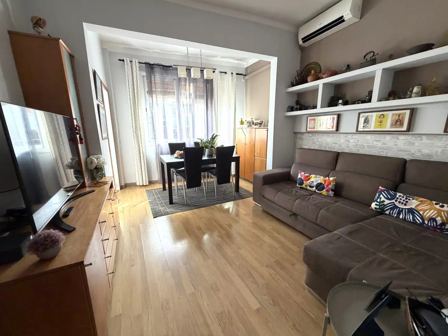 Sala de estar de Piso en venta en Barcelona con Aire acondicionado y Amueblado