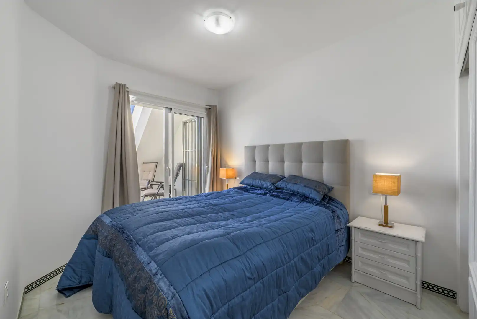 Dormitori de Àtic en venda en Mijas amb Aire condicionat, Terrassa i Piscina