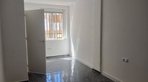 Foto 2 von Erdgeschoss zur Miete in San Antón, Cartagena