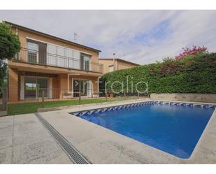 Swimming pool of House or chalet for sale in Girona Capital  with Air Conditioner, Terrace and Swimming Pool