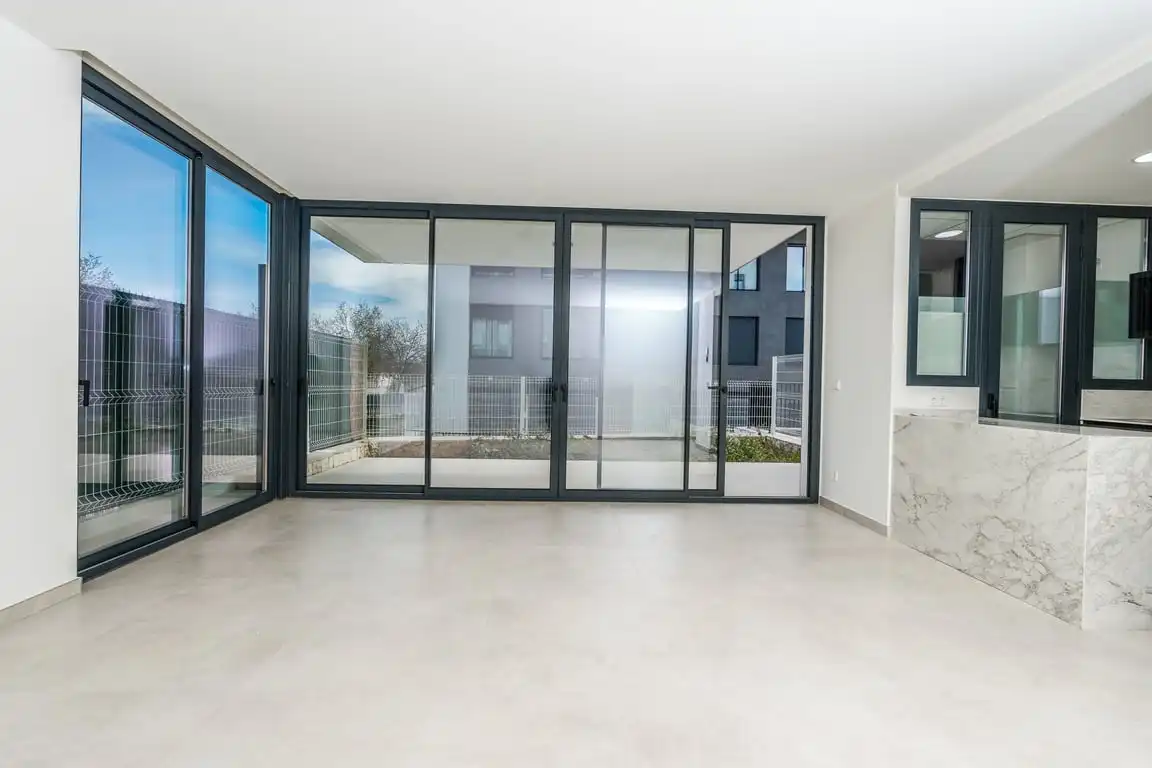 Wohnung zum Verkauf in Jávea / Xàbia mit Klimaanlage, Privatgarten und Abstellraum