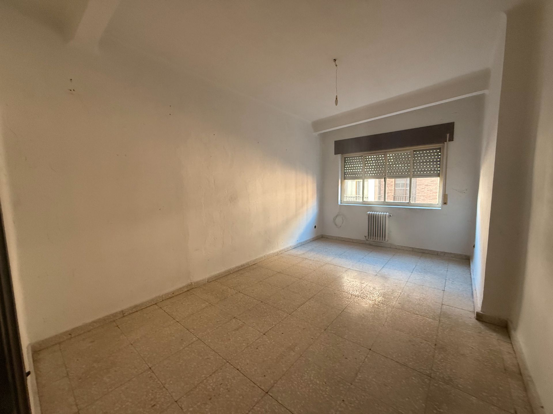 Dormitori de Pis en venda en Ciudad Real Capital amb Calefacció, Terrassa i Balcó