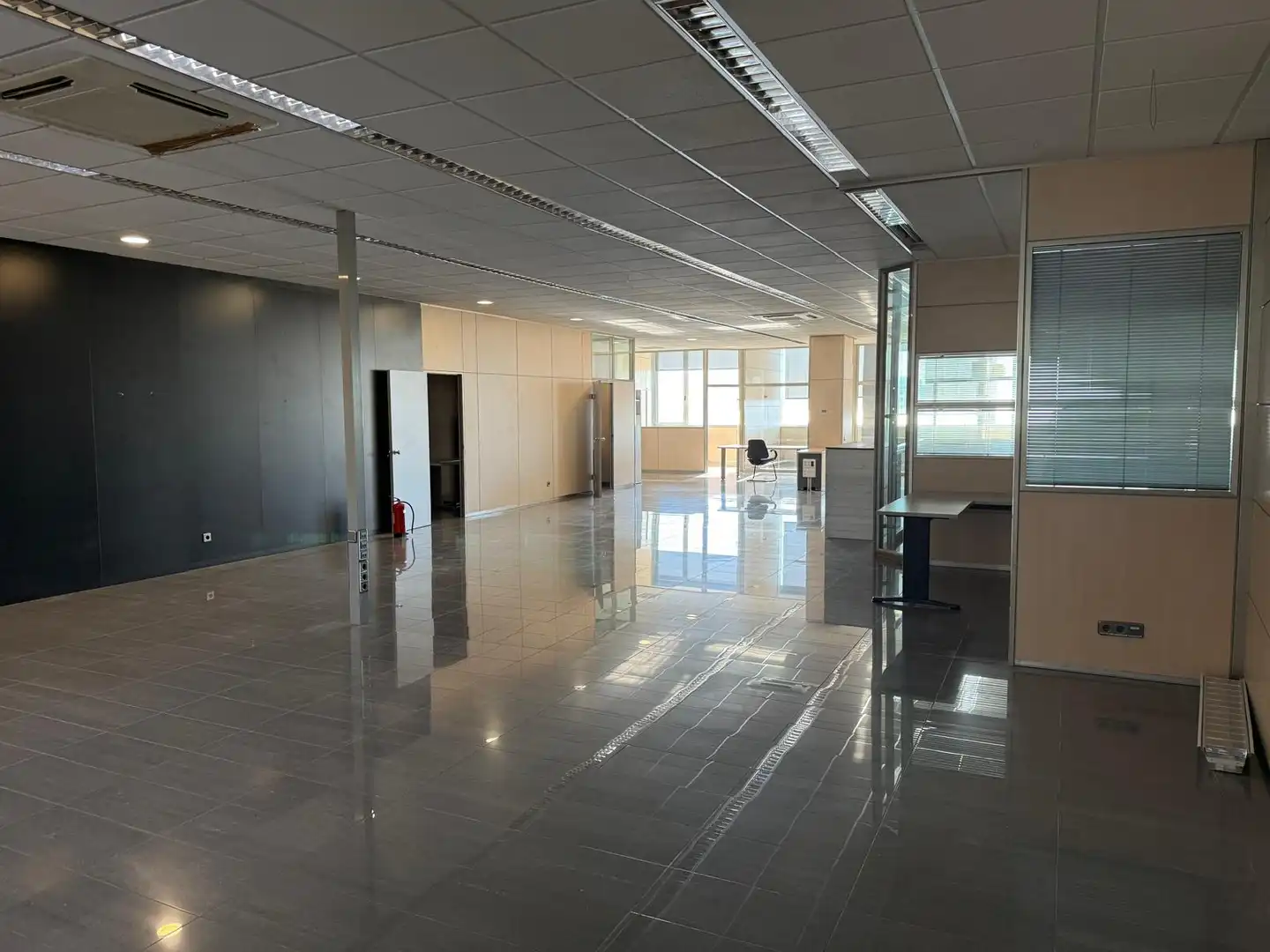 Nave industrielle avec ascenseur à louer à Canyet - Pomar, imagen 5