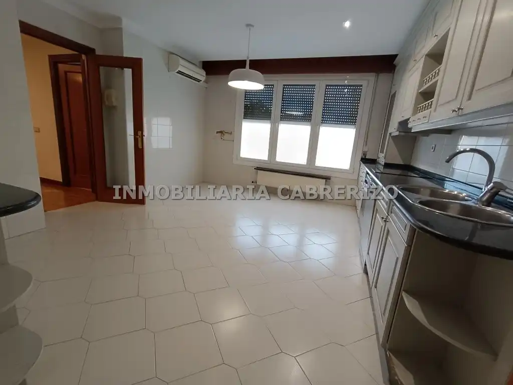 Haus mit Pool zum Verkauf in Avda. Madrid, imagen 16