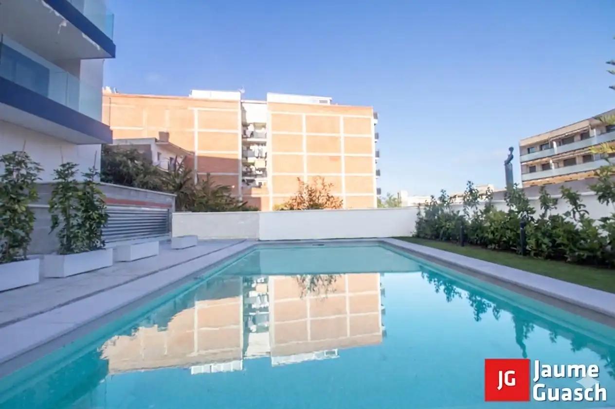 Piscina de Àtic en venda en Torredembarra amb Aire condicionat, Calefacció i Parquet