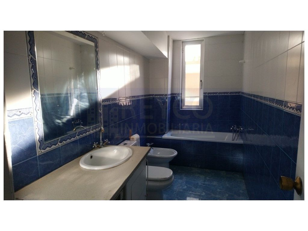 Bathroom of Flat for sale in  Logroño