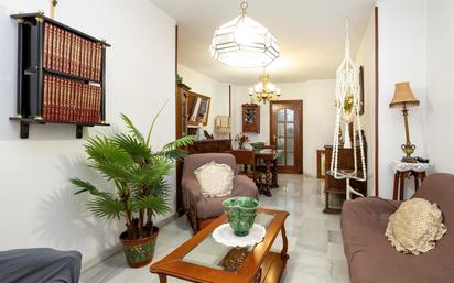 Living room of Flat for sale in  Granada Capital  with Heating, Parquet flooring and Terrace