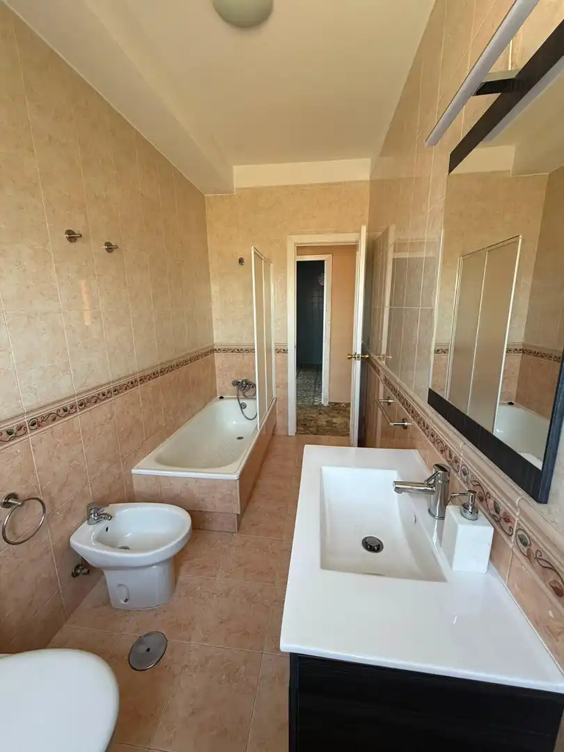 Bathroom of Flat for sale in Redondela  with Terrace