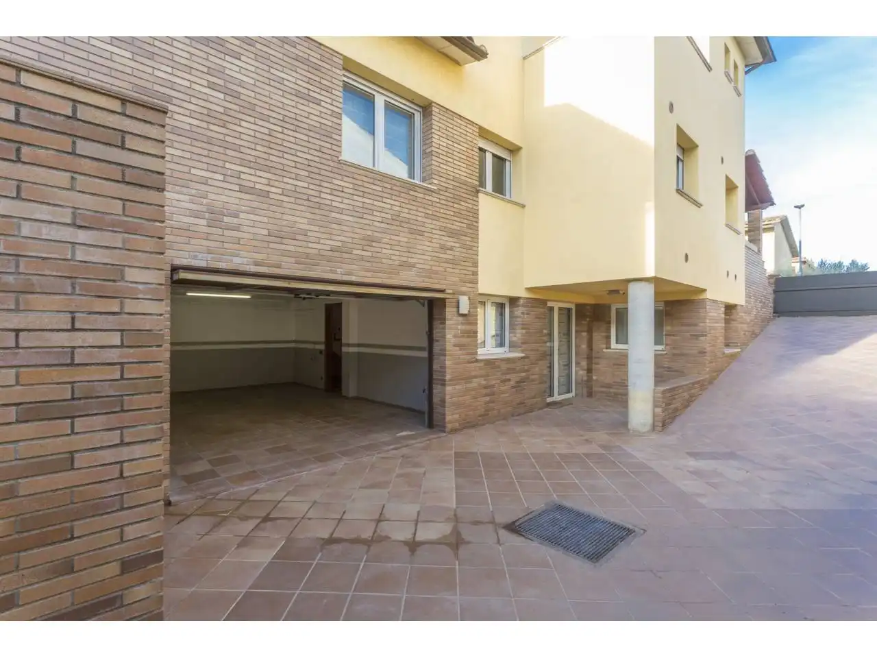 Vista exterior de Casa o chalet de alquiler en Quart con Aire acondicionado, Calefacción y Jardín privado