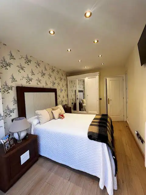 Schlafzimmer von Wohnung zum Verkauf in Gijón  mit Heizung und Abstellraum