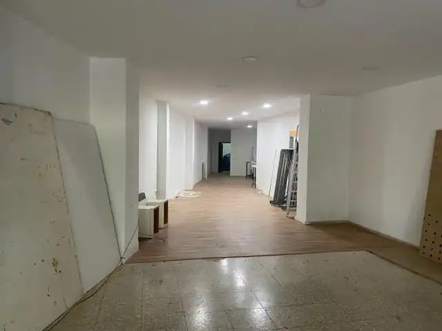Business premises to rent in Avenida RABANALES, imagen 4