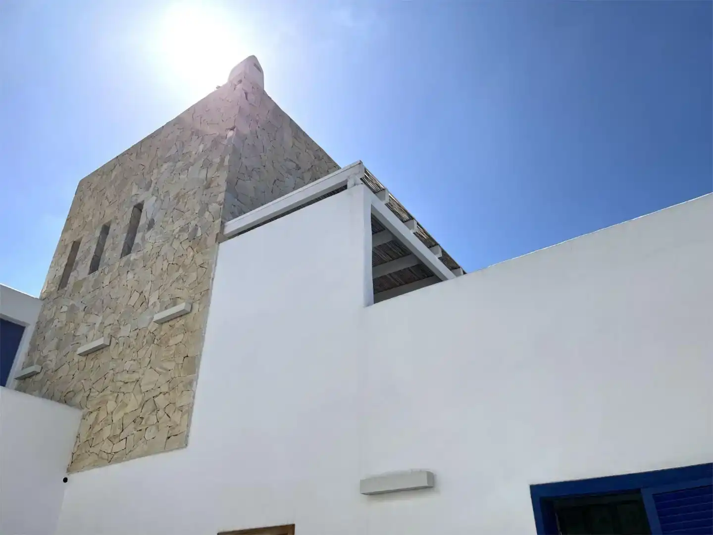 Vista exterior de Dúplex en venta en Adeje con Aire acondicionado, Terraza y Piscina
