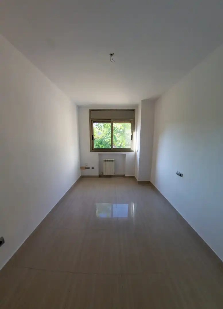 Casa aparellada amb terrassa en venda a Carrer d'Escornalbou 14, imagen 19
