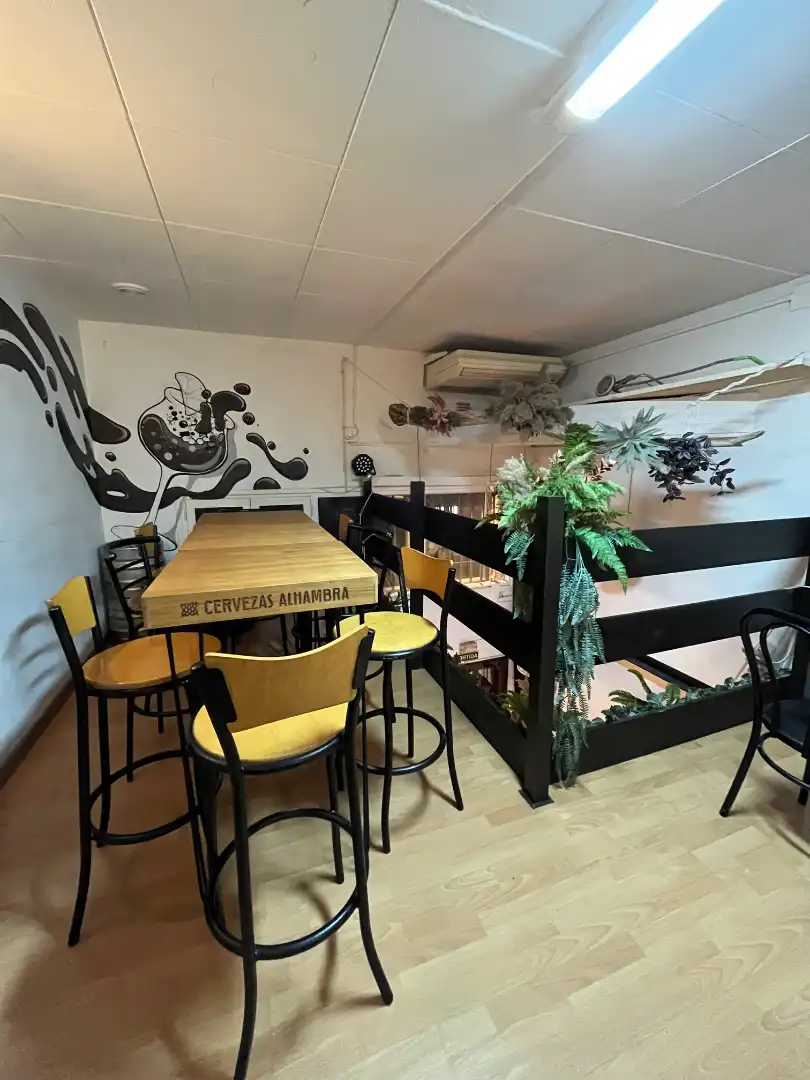 Local en traspaso en Barcelona con Aire acondicionado, Calefacción y Parquet