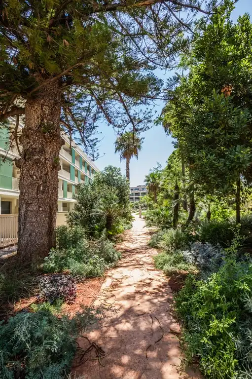 Habitación de Apartamento de alquiler en Dénia con Aire acondicionado, Jardín privado y Terraza