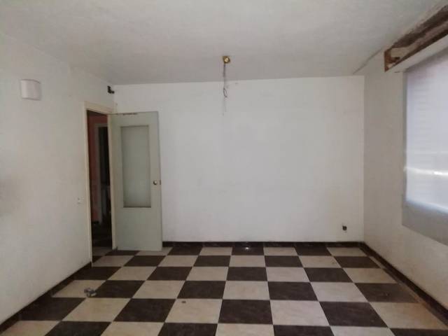 Piso en Venta en Calle Sequia Reial en Algemesí