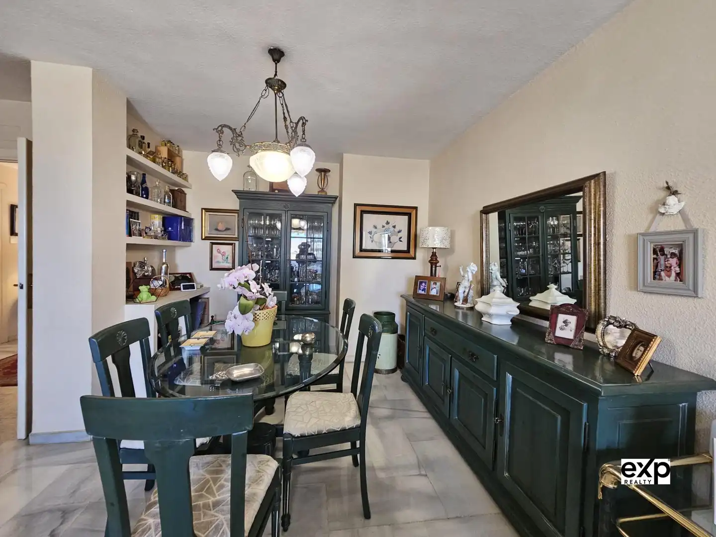 Dining room of Flat for sale in Fuengirola  with Air Conditioner, Swimming Pool and Furnished