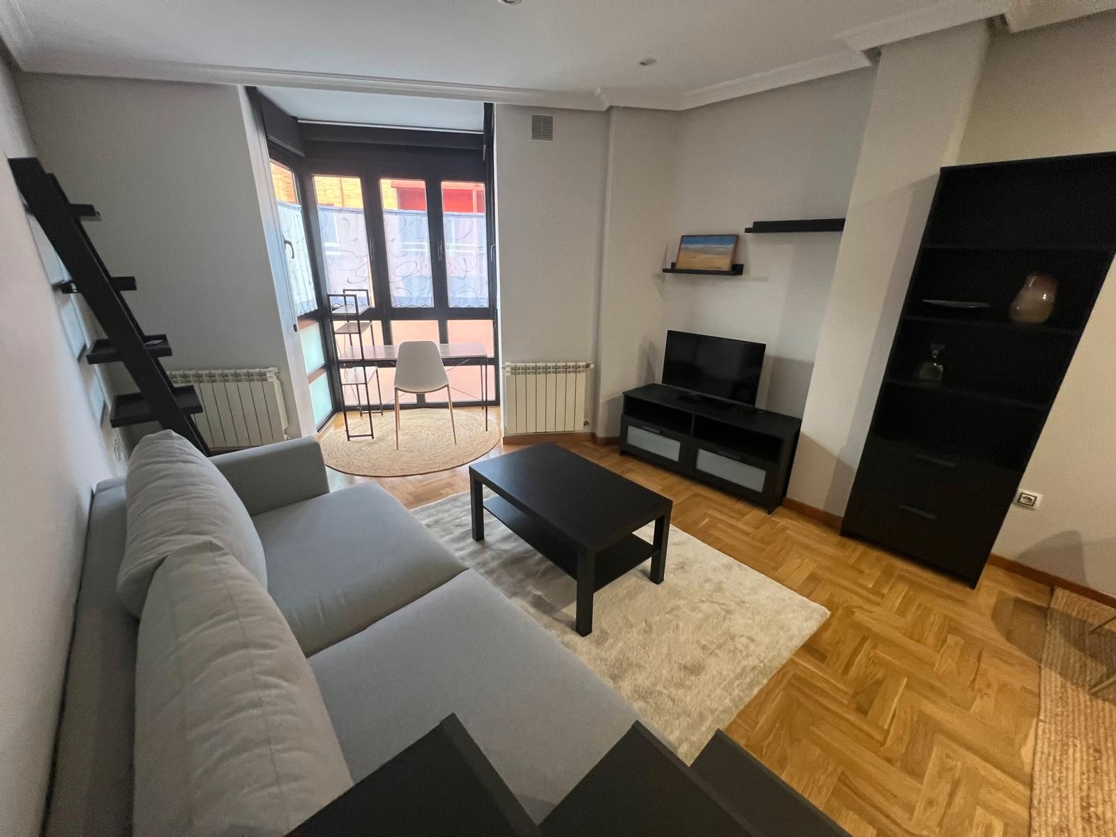 Living room of Apartment to rent in Gijón   with Heating, Parquet flooring and Storage room