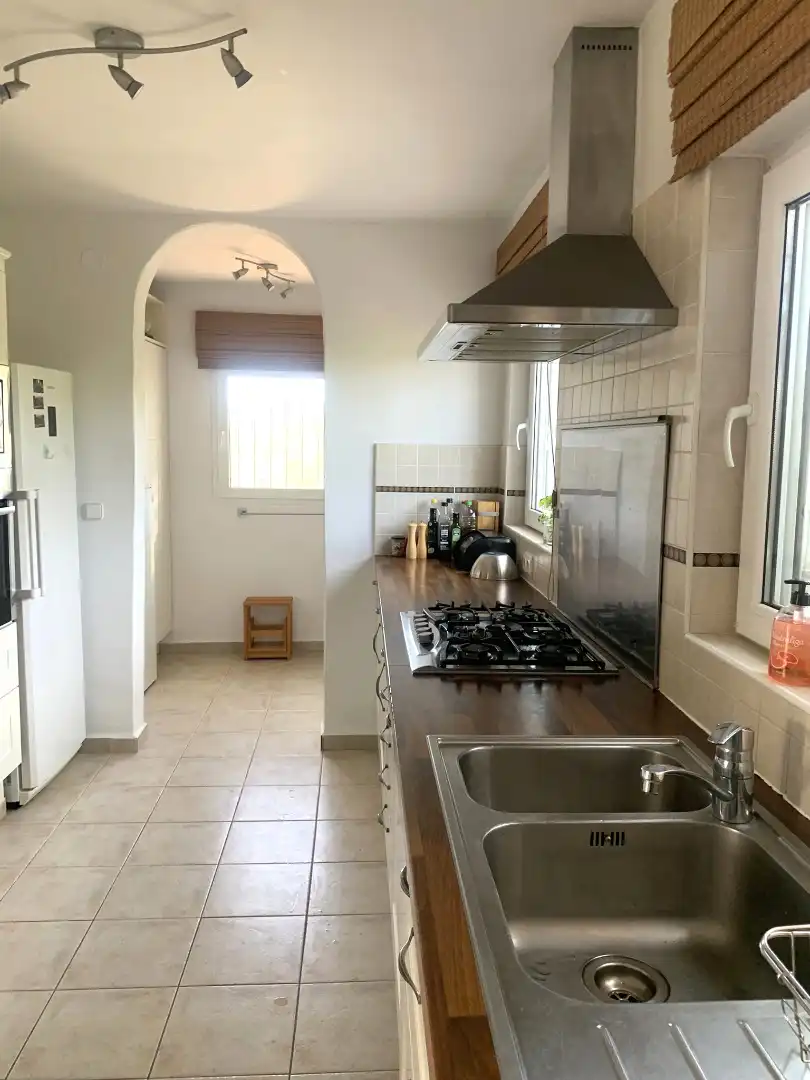 Cocina de Finca rústica en venta en El Perelló con Aire acondicionado, Calefacción y Jardín privado