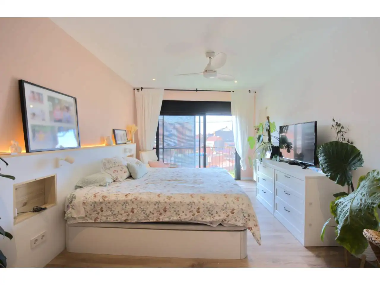 Habitación de Dúplex en venta en Terrassa con Aire acondicionado, Calefacción y Parquet