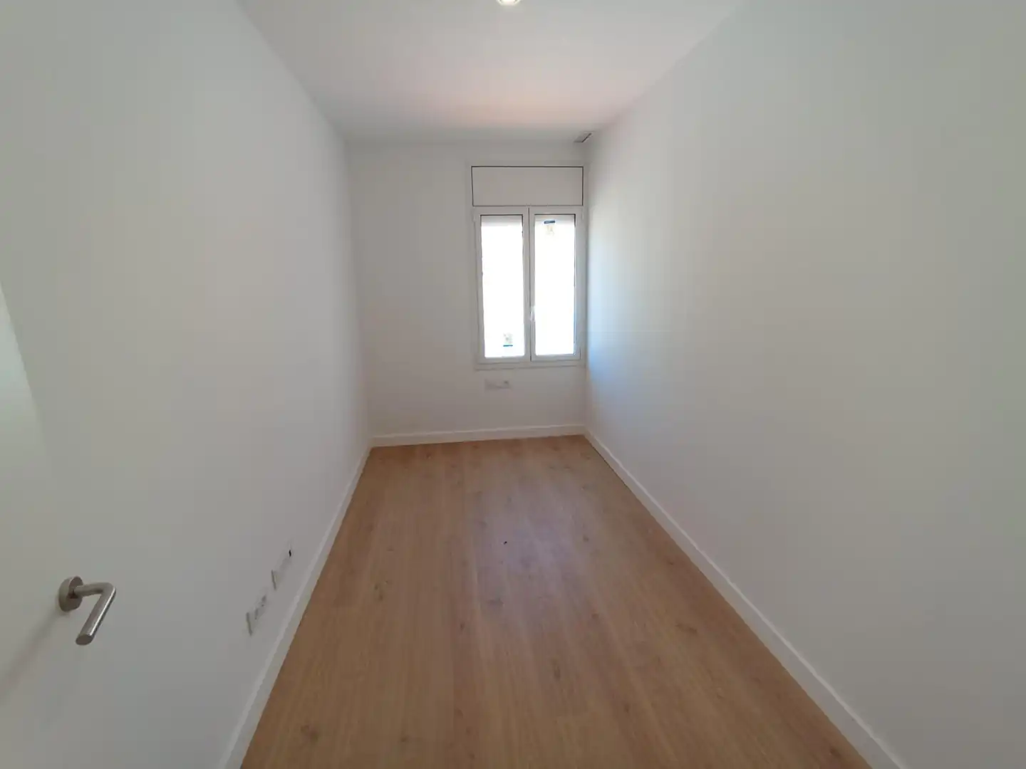 Bedroom of Flat for rent in Mataró  with Air Conditioner and Balcony
