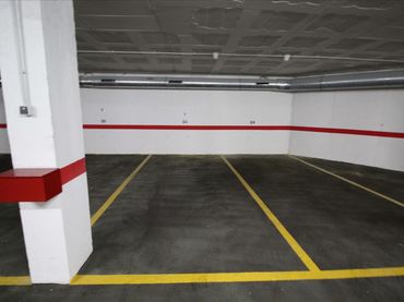 Single parking space for sale in Avenida Almería