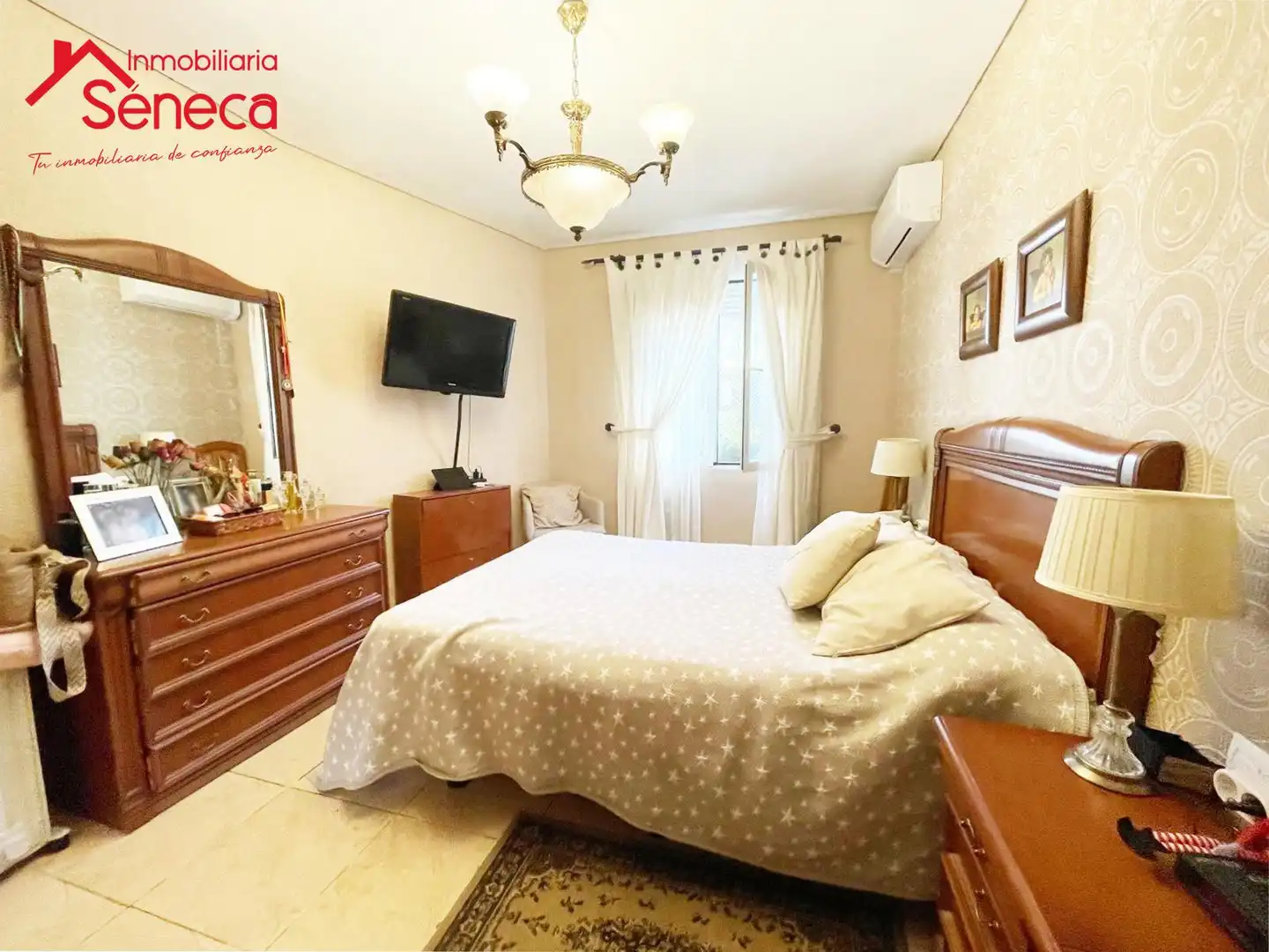 Bedroom of Flat for sale in Córdoba  with Air Conditioner and Heating
