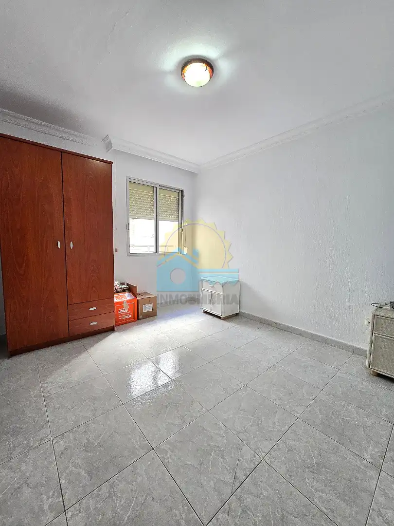 Habitación de Piso en venta en Huelva con Aire acondicionado