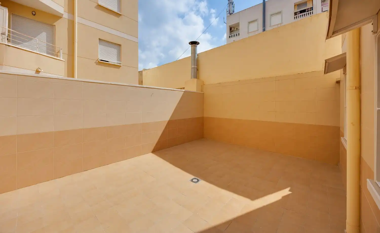 Terrassa de Pis en venda en Torrevieja amb Terrassa i Traster