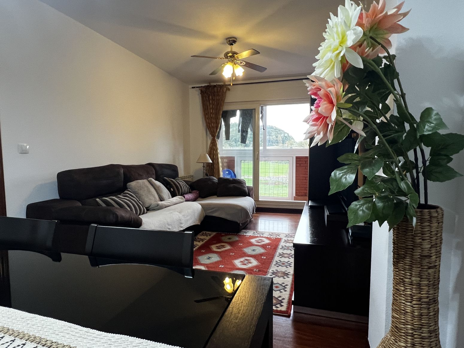 Living room of Flat for sale in Medio Cudeyo  with Heating, Parquet flooring and Furnished