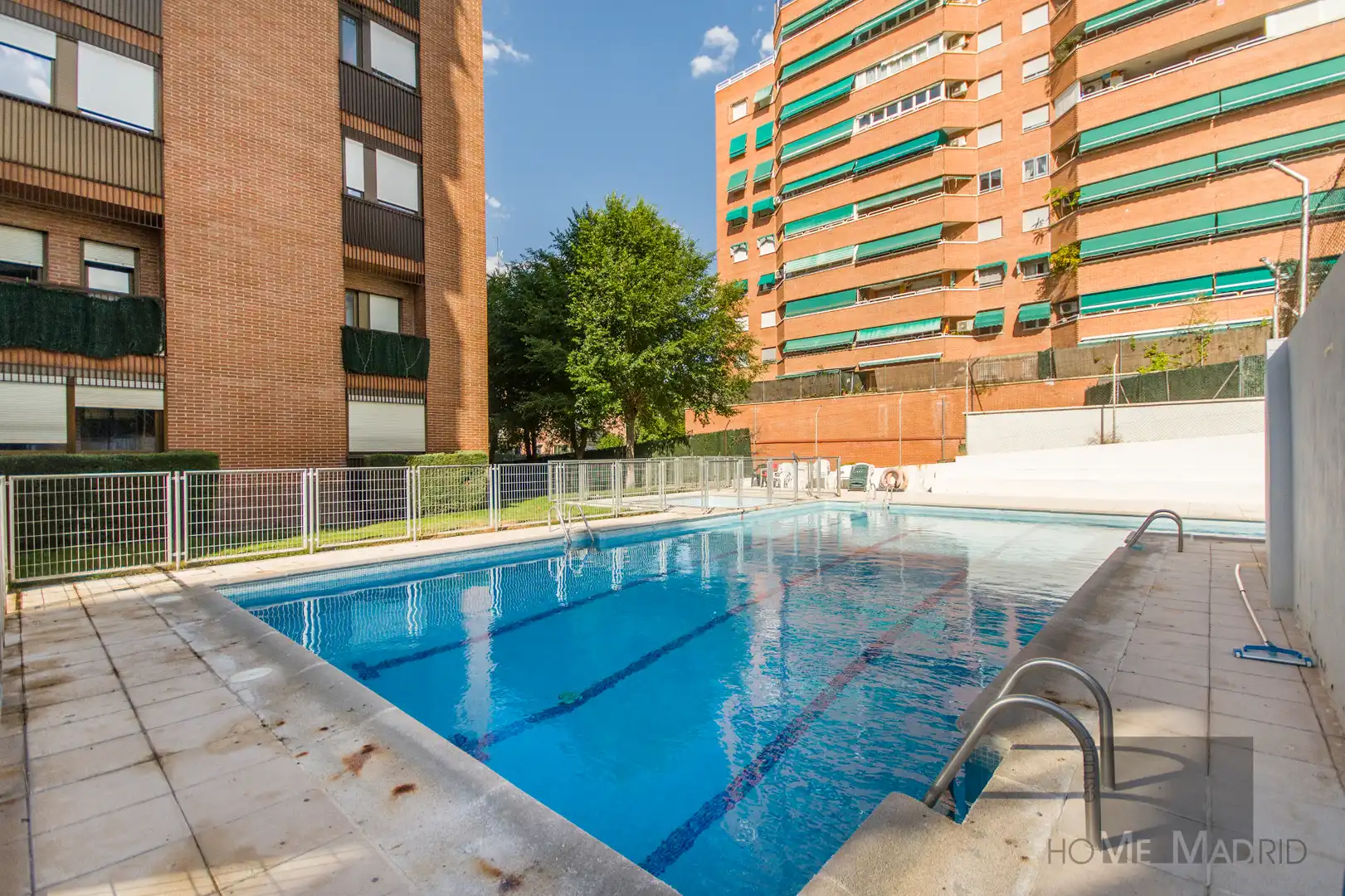 Piscina de Piso en venta en Madrid con Aire acondicionado, Calefacción y Terraza