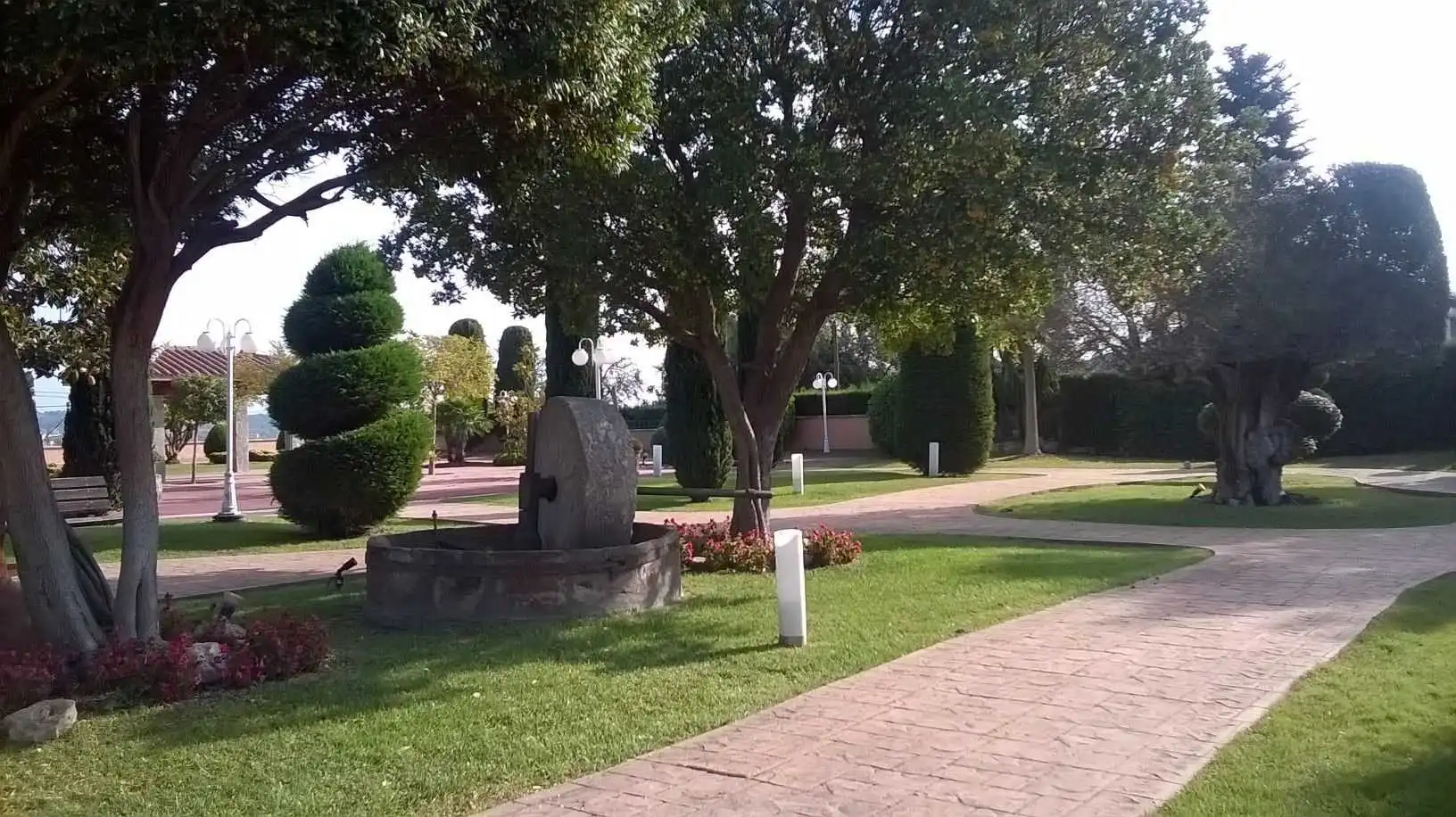Vista exterior de Edifici en venda en Castellar del Vallès