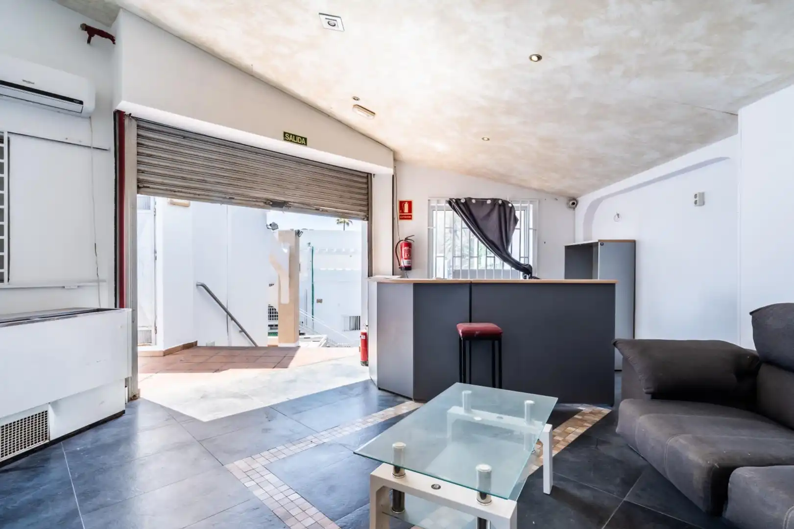 Büro zum Verkauf in Arona