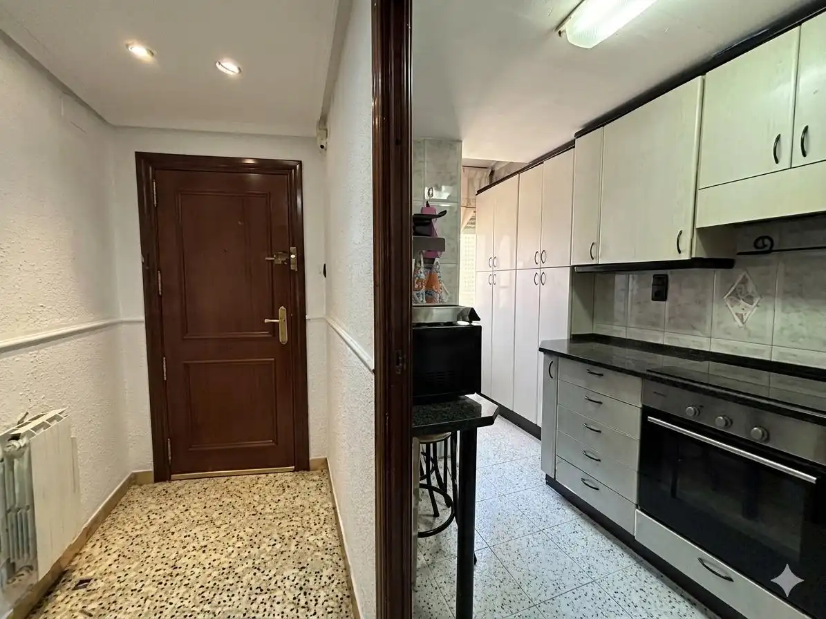 Cocina de Piso en venta en Zaragoza con Aire acondicionado, Calefacción y Amueblado