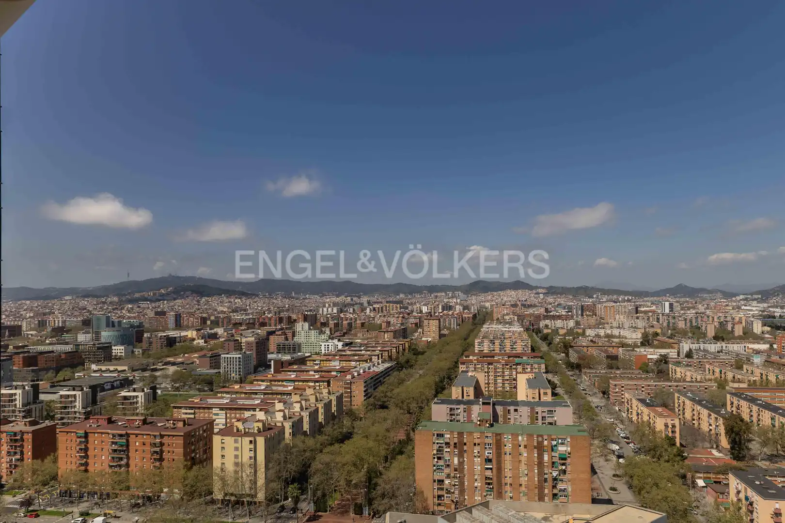 Vista exterior de Pis en venda en Barcelona amb Aire condicionat, Calefacció i Parquet