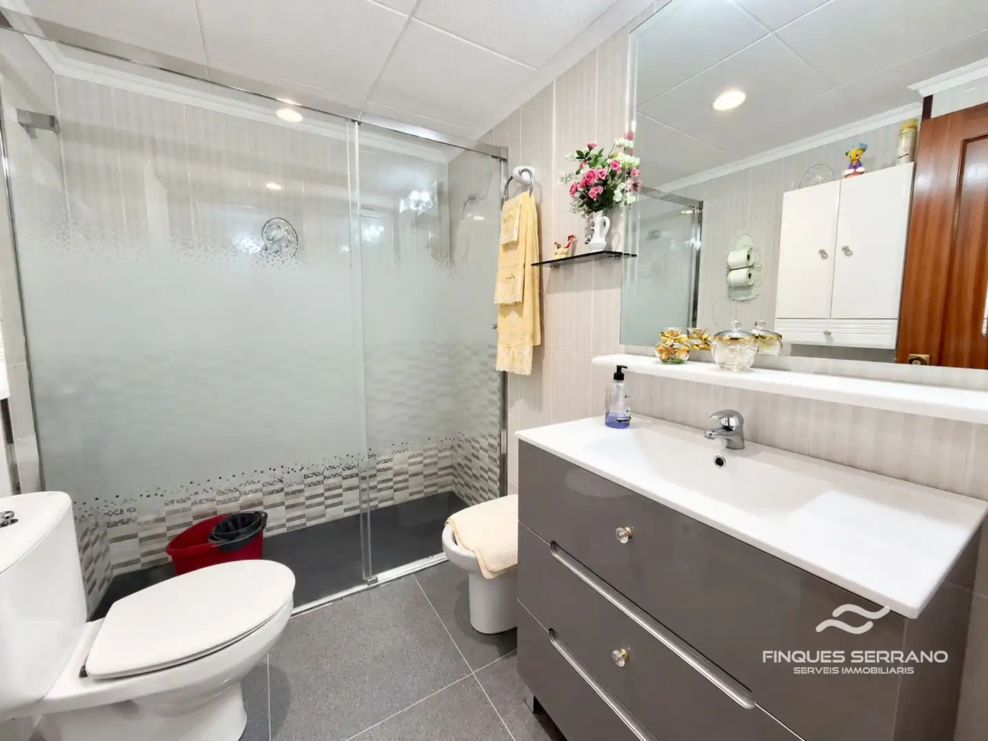 Baño de Piso en venta en Nucli Antic