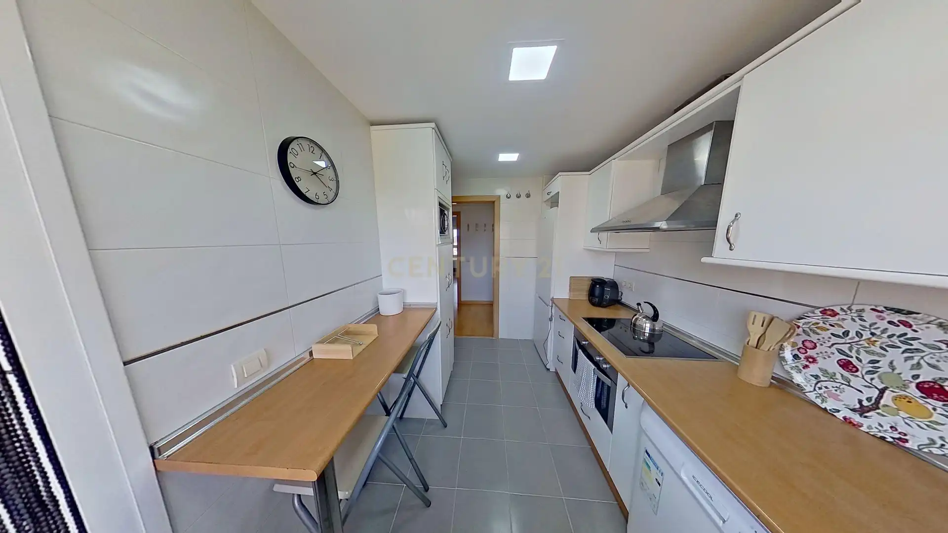Cocina de Apartamento de alquiler en Málaga con Piscina, Horno y Lavadora