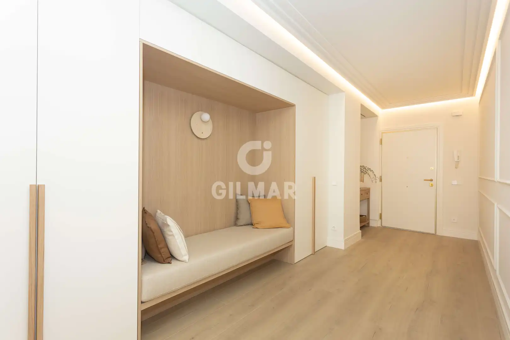 Bedroom of Flat for sale in Madrid  with Heating, Private garden and Storage room