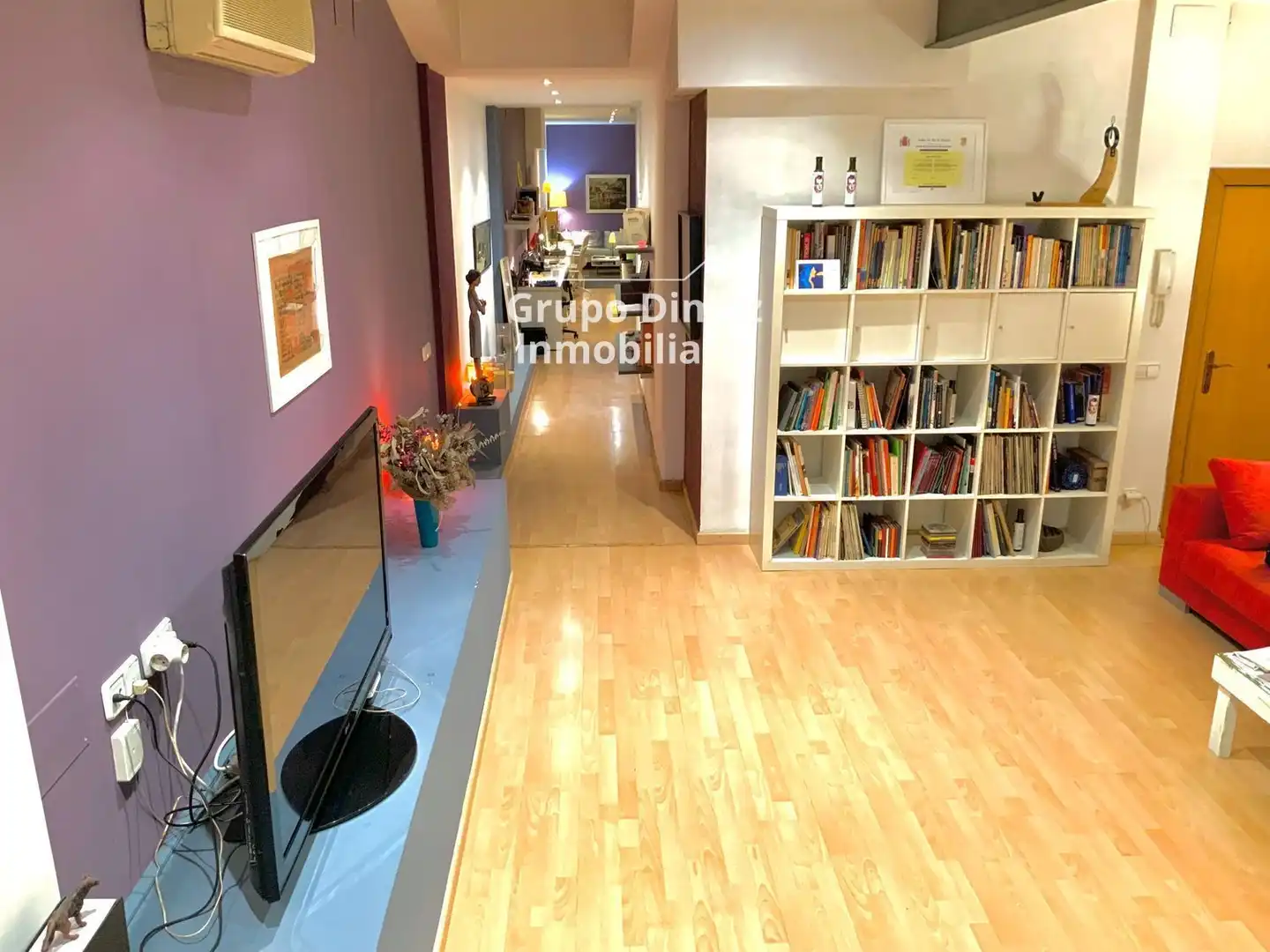 Wohnzimmer von Wohnung zum Verkauf in Barcelona mit Klimaanlage und Terrasse