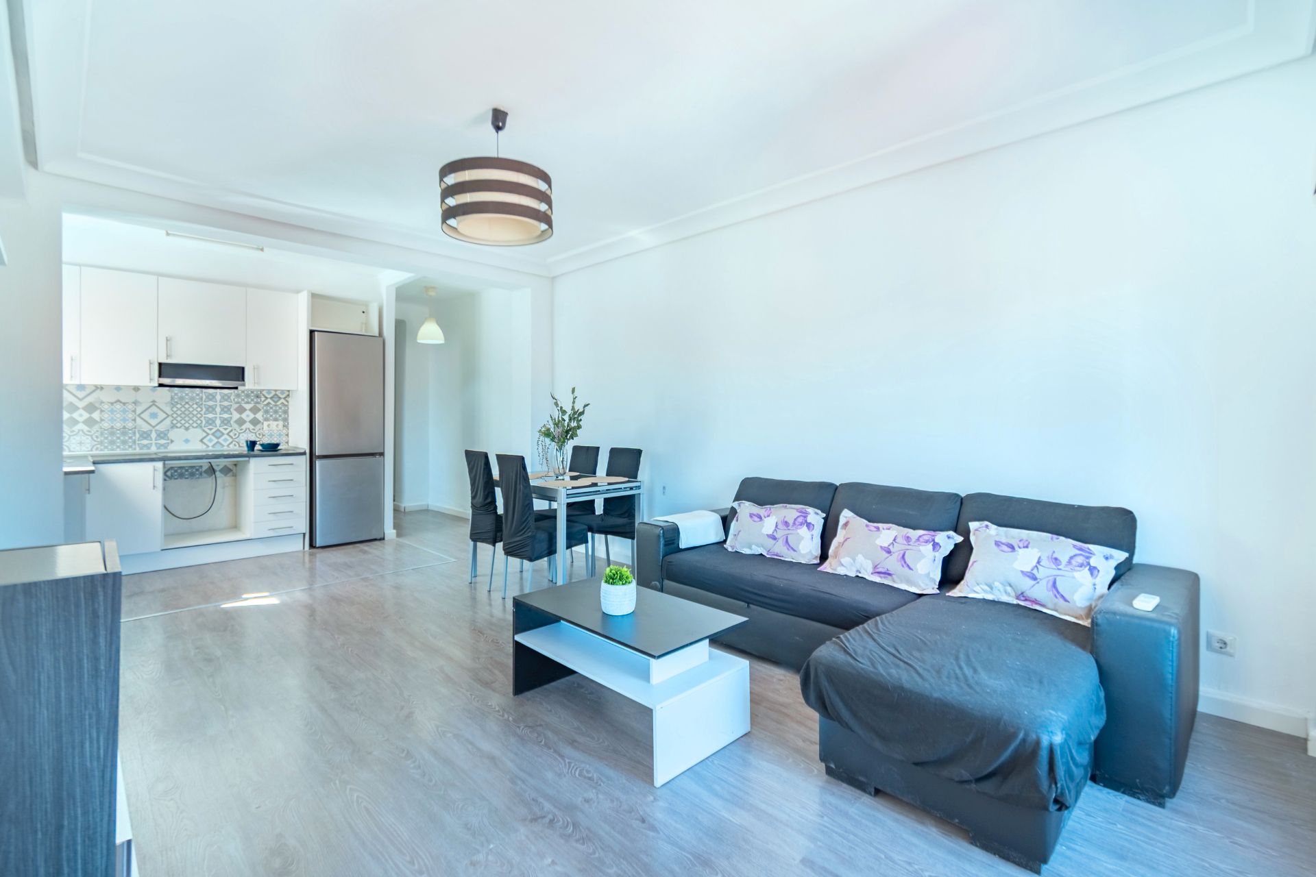 Living room of Flat for sale in Castellón de la Plana / Castelló de la Plana  with Terrace, Storage room and Furnished