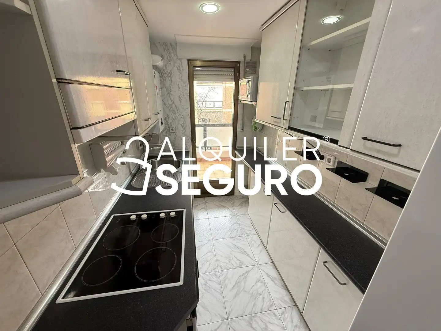 Küche von Wohnung zur Miete in Madrid mit Klimaanlage, Heizung und Terrasse