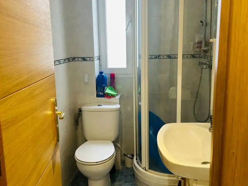 Piso con ascensor en venta en Calle, linares 29,2A, imagen 4
